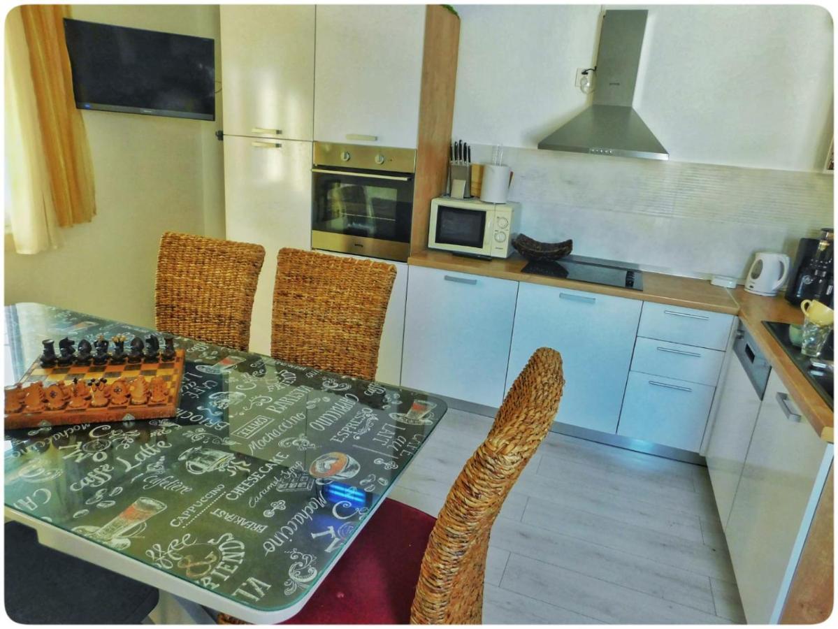 Littlevenice Appartme 50M From Sea 特罗吉尔 外观 照片